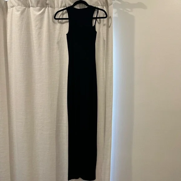 SKIMS Soft Lounge Cut Out Maxi - Picture 3 of 6